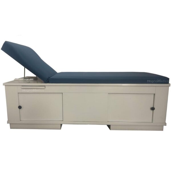 Chaise-Longue-Medico-Futuro.jpg